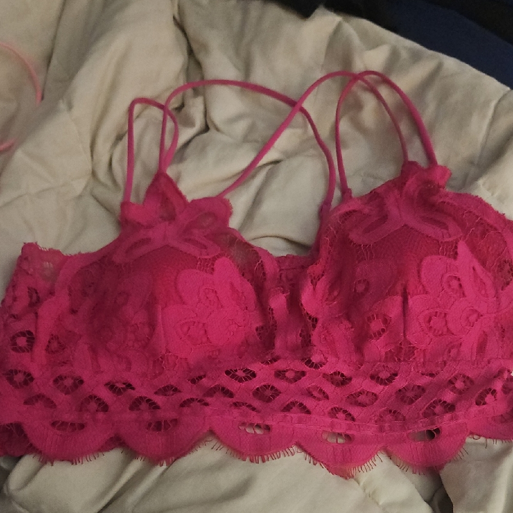 Zenana Outfitters Vibrant Pink Lace Bralette